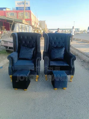 2 Pedicure Black Seats, Pillows And 2 Poufs...