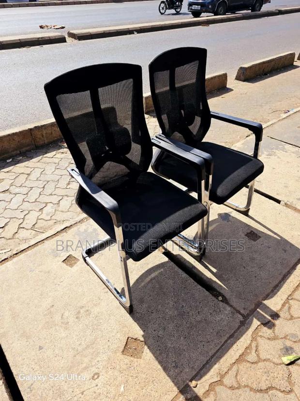 Visitors Chair - thumbnail 2