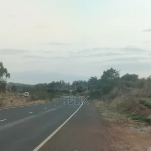 19 Acres Sagana Makutano Highway