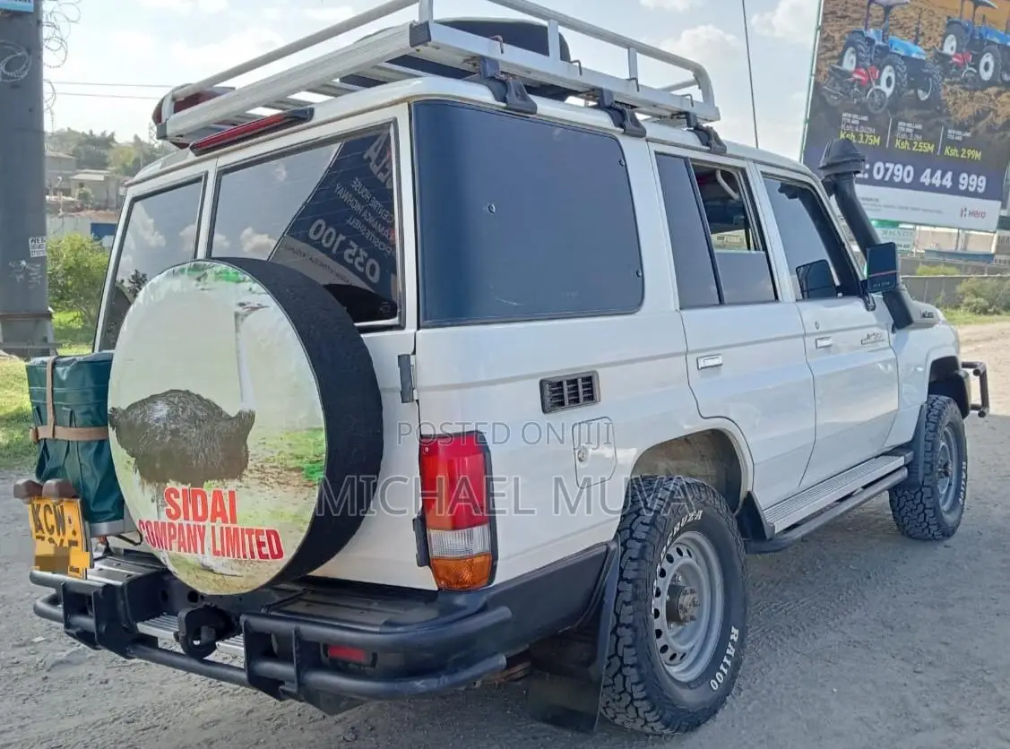 Toyota Land Cruiser 2014 White