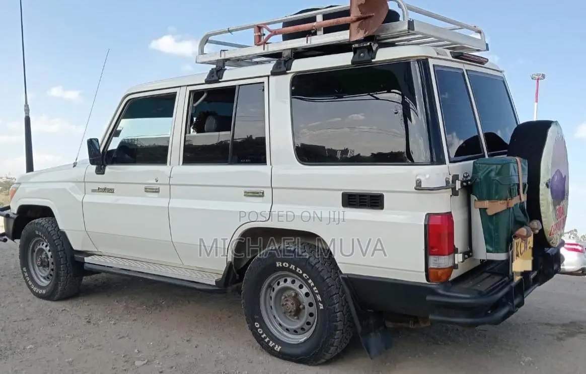 Toyota Land Cruiser 2014 White