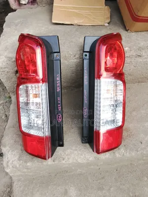 Nissan Caravan Nv350