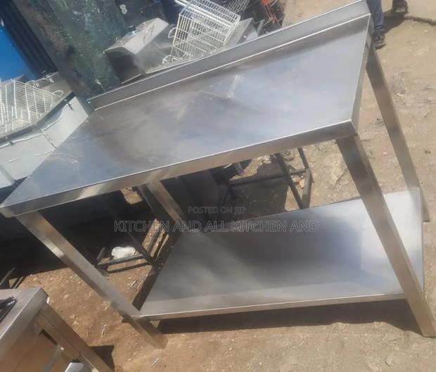 Top Class Ss Durable Kitchen Work Table