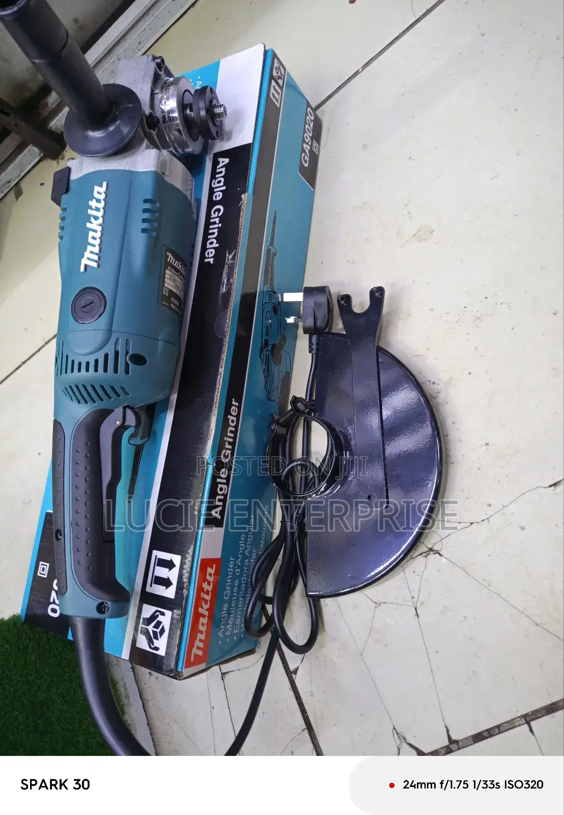 Makita Angle Grinder/ Angle Grinder
