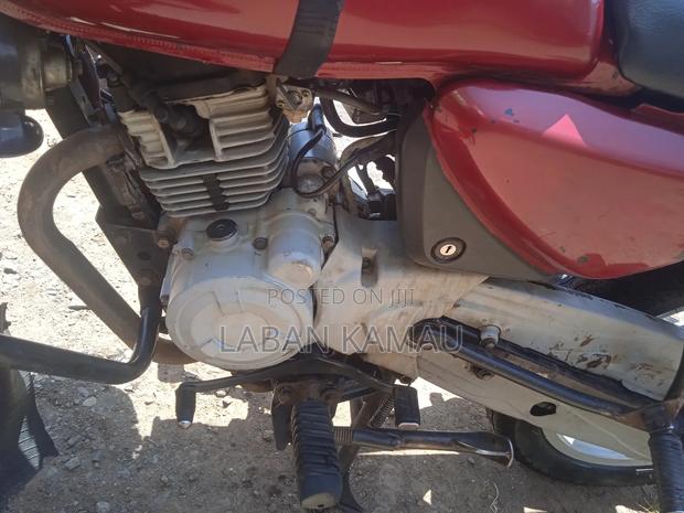 Bajaj Boxer 2019 Red - main view