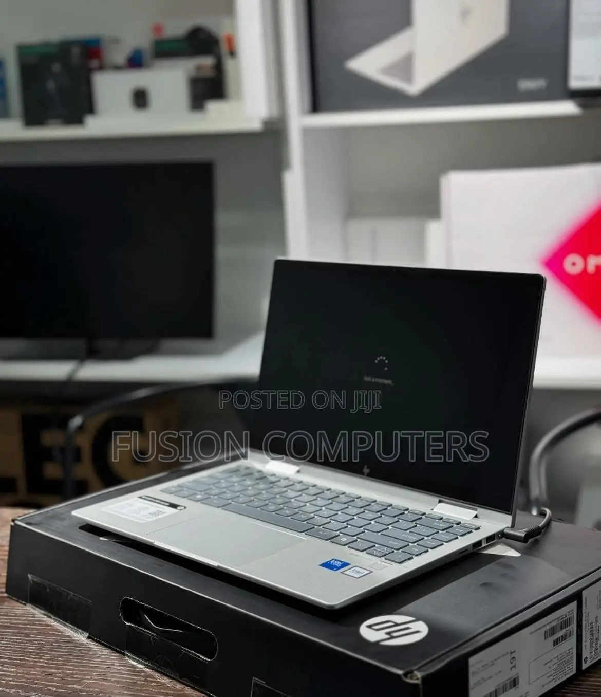 New Laptop HP Envy X360 8GB Intel Core I5 SSD 512GB