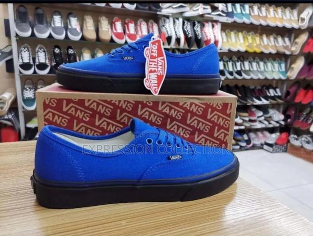 Classy Vans - thumbnail 4