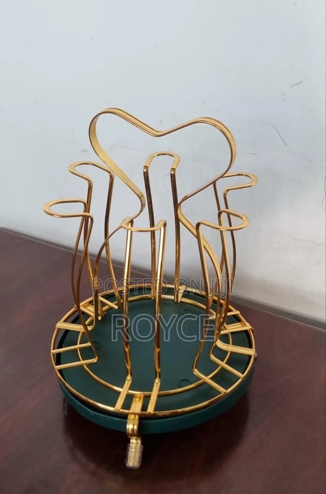 Rotating Glass Rack Holder