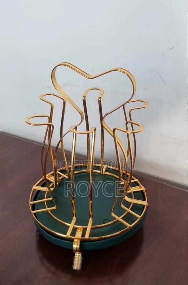 Rotating Glass Rack Holder