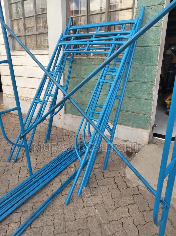 Blue Scaffold Stands - thumbnail 3