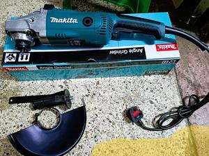 Makita 9" Grinder - thumbnail 2