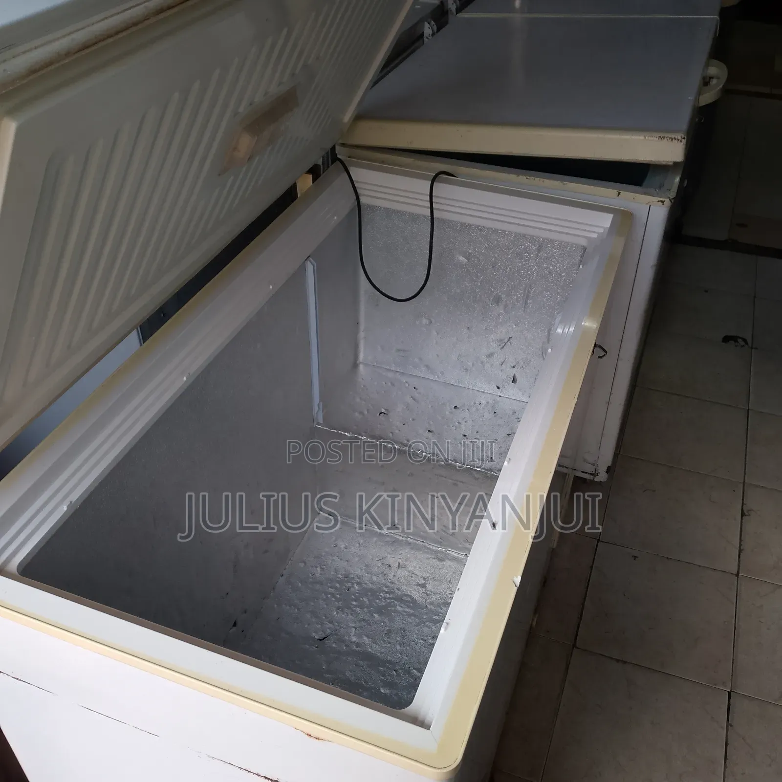 Single Door 350l Deep Freezer