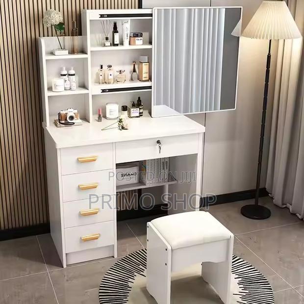 Dressers; Sleek Modern Dressing Table - thumbnail 3