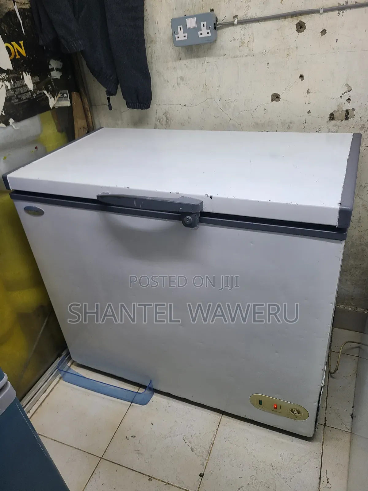 Westpoint Deep Freezer 290litres