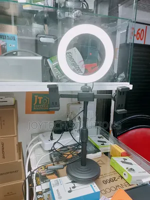 3-1 Universal Desktop Phone Holder With a Ring Light
