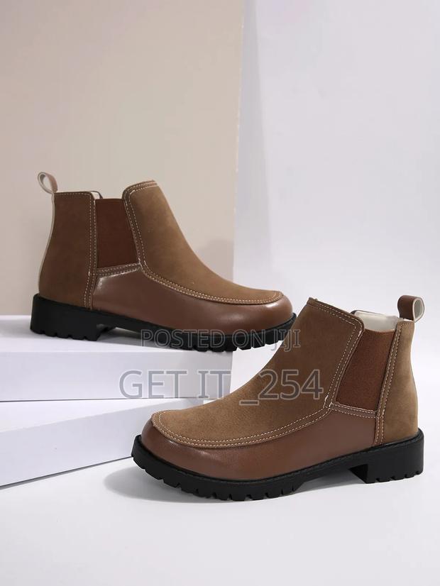 Low Heel Ankle Suede Boots 
Sizes 37-40 - main view