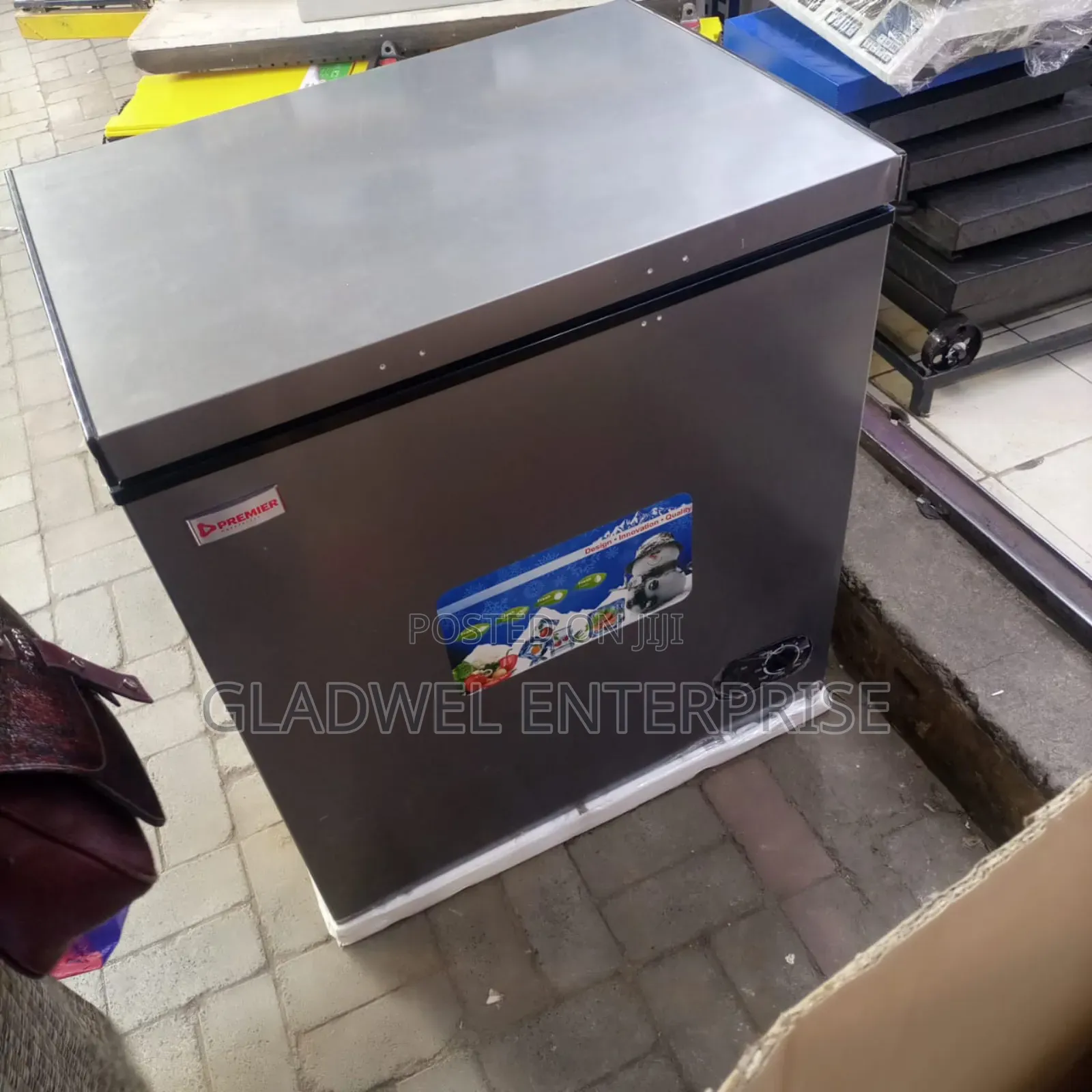 Premier Deep Freezer/150lts Deep Freezer