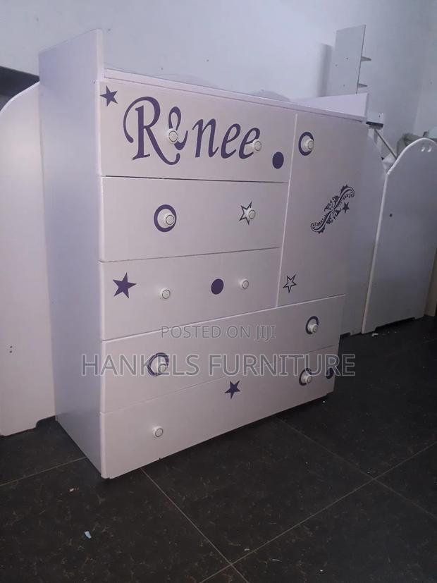 Chest of Drawers