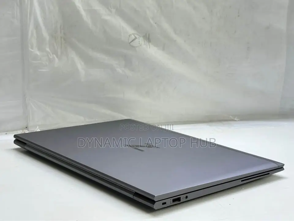 Laptop HP ZBook Firefly 14 G7 16GB Intel Core i7 SSD 512GB