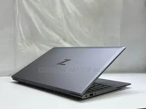 Laptop HP ZBook Firefly 14 G7 16GB Intel Core i7 SSD 512GB