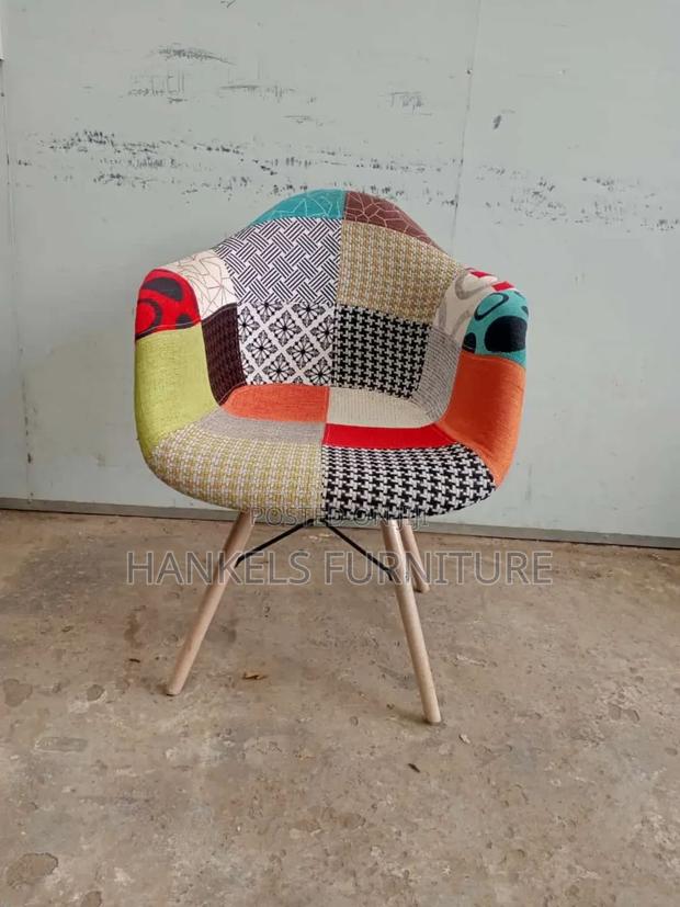 Armrest Balcony Eames Chair - main view