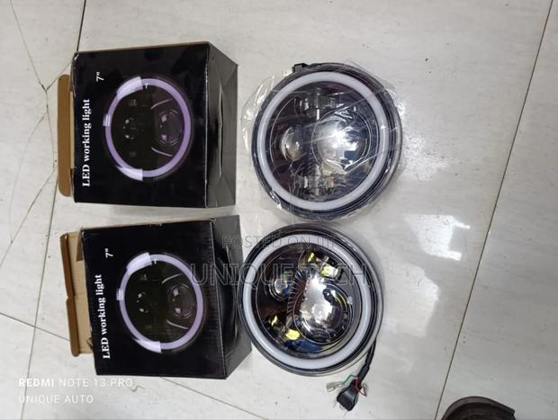 High-Quality 7" Headlight With Turn Signal Parking Light