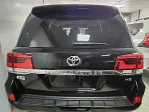 Toyota Land Cruiser 2018 Black