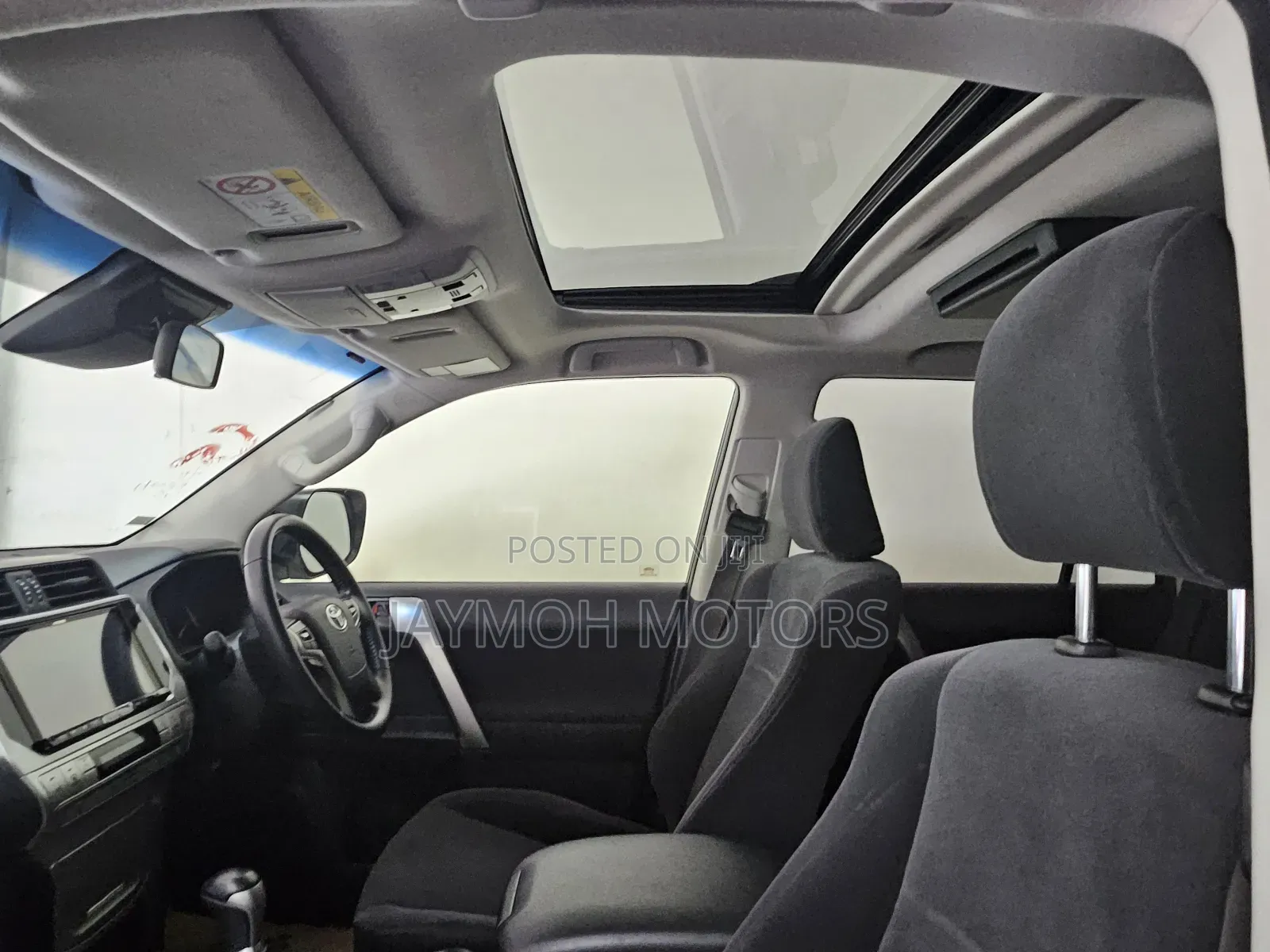 Toyota Land Cruiser Prado 2018 White