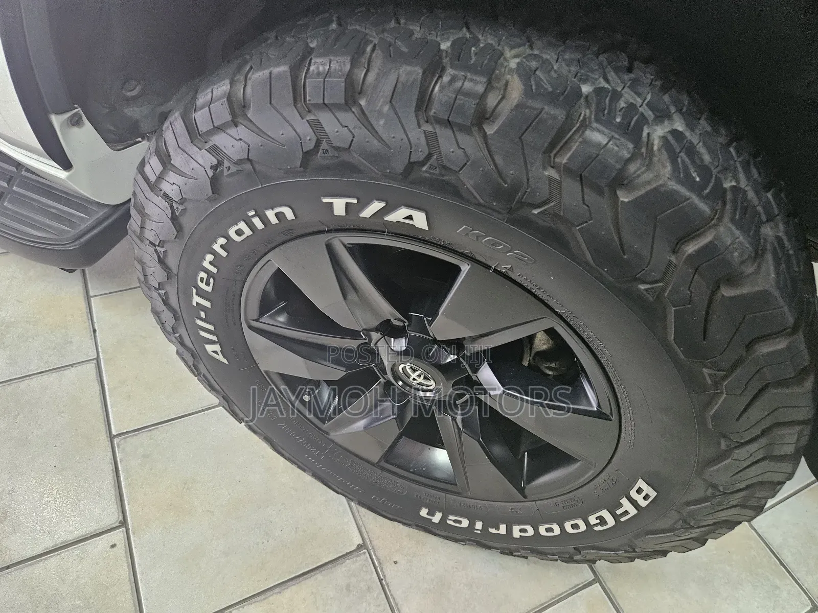 Toyota Land Cruiser Prado 2018 White