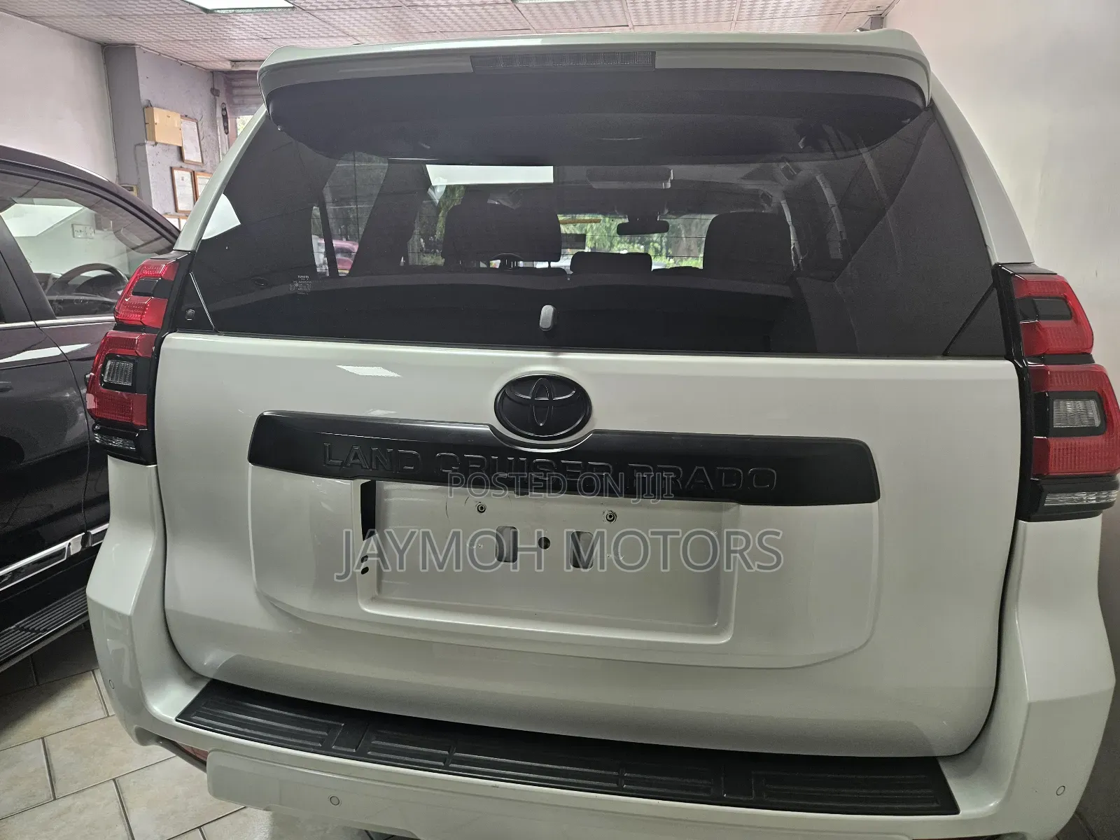 Toyota Land Cruiser Prado 2018 White