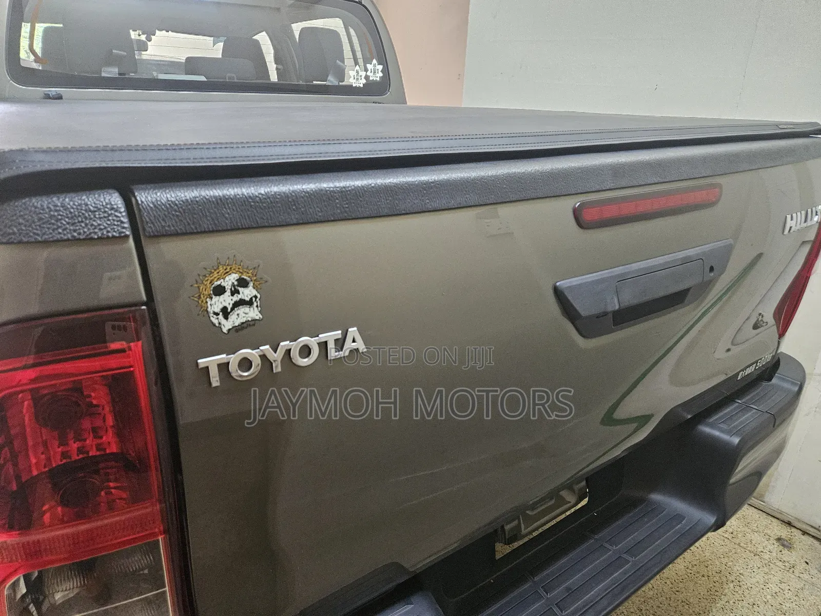 Toyota Hilux 2020 Gold