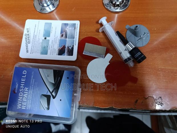 Professional-Grade Windscreen Repair Kit