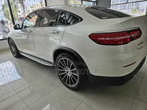Mercedes-Benz GLC-Class 2019 White