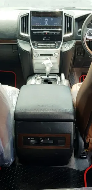 Toyota Land Cruiser 4.5 V8 TD 2018 Green