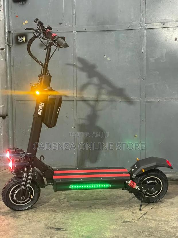 New Motorcycle 2022 Black - main view