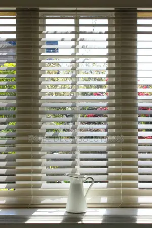 Control Light, Enhance Privacy!-Venetian Aluminium Blind