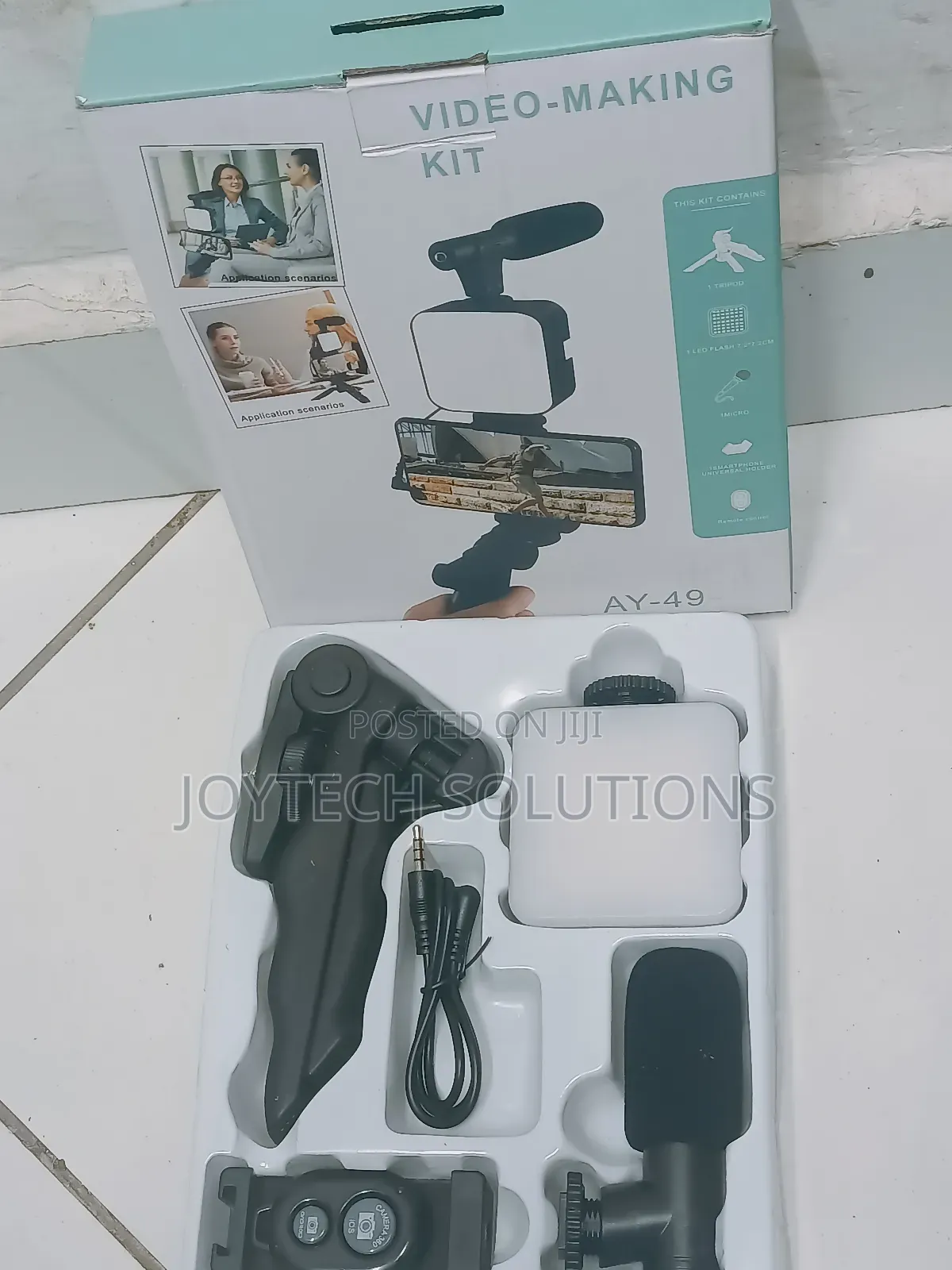 Hand Held Tripod With Microphone for Live Recording