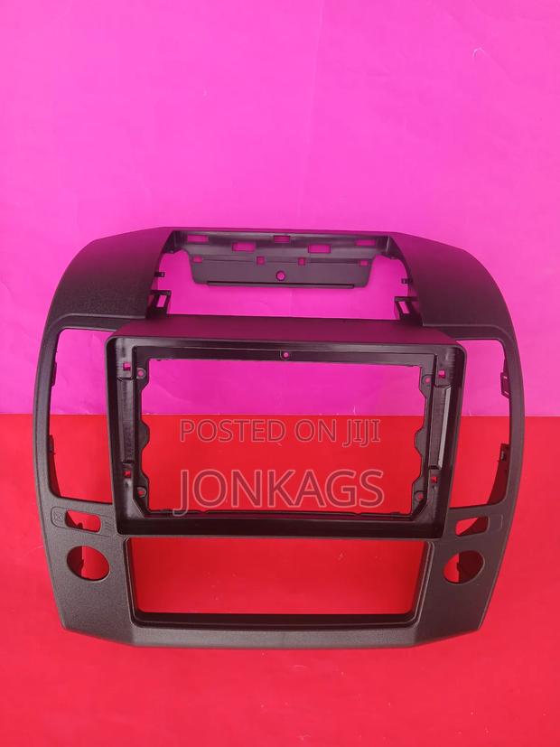 Dashboard Console Nissan Navara 2006-2012