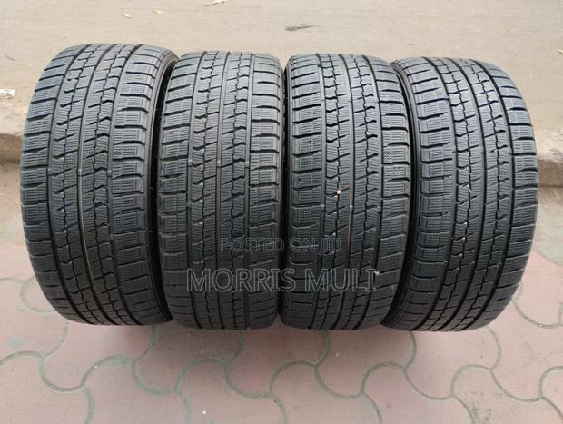 215/45r17 Goodyear - thumbnail 4