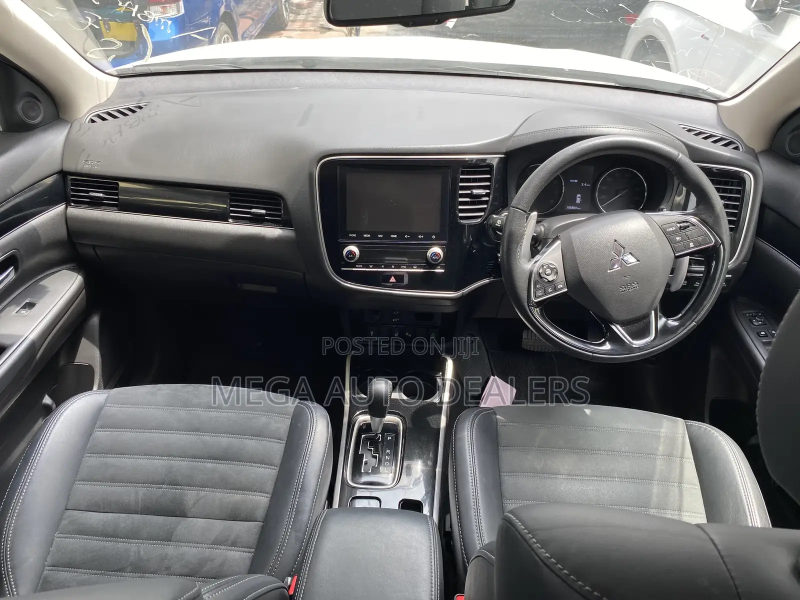 Mitsubishi Outlander 2018 White