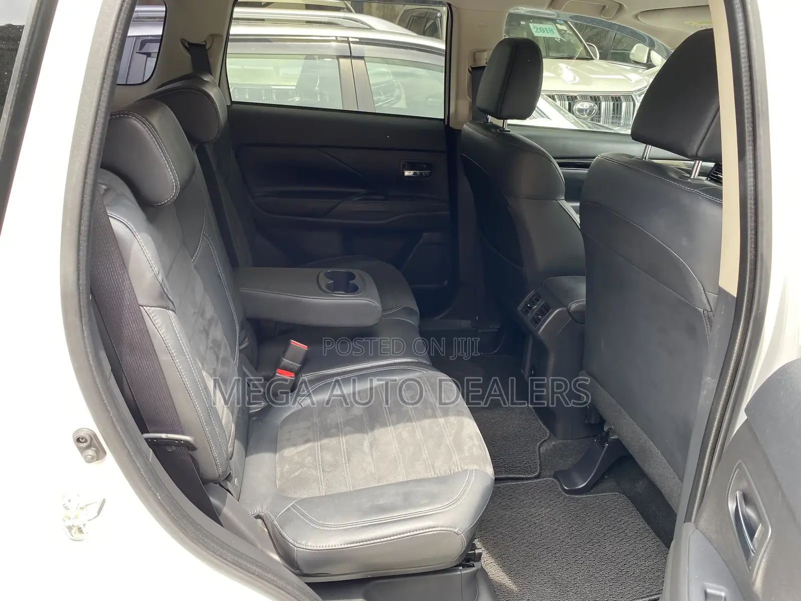 Mitsubishi Outlander 2018 White