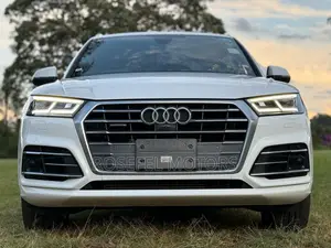 Audi Q5 2.0T Premium AWD quattro 2018 White