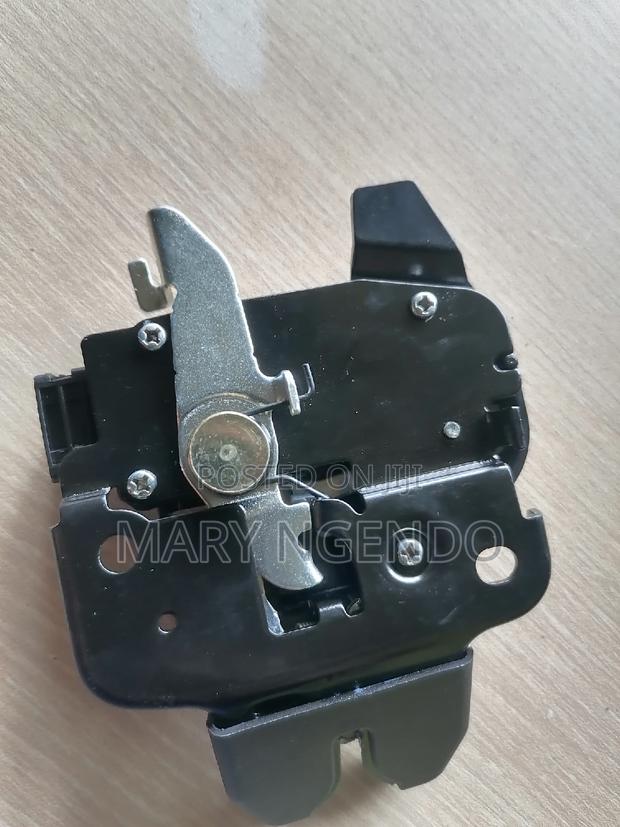 Bootlock for Nissan Sylphy
