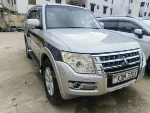 Mitsubishi Pajero 2016 Silver
