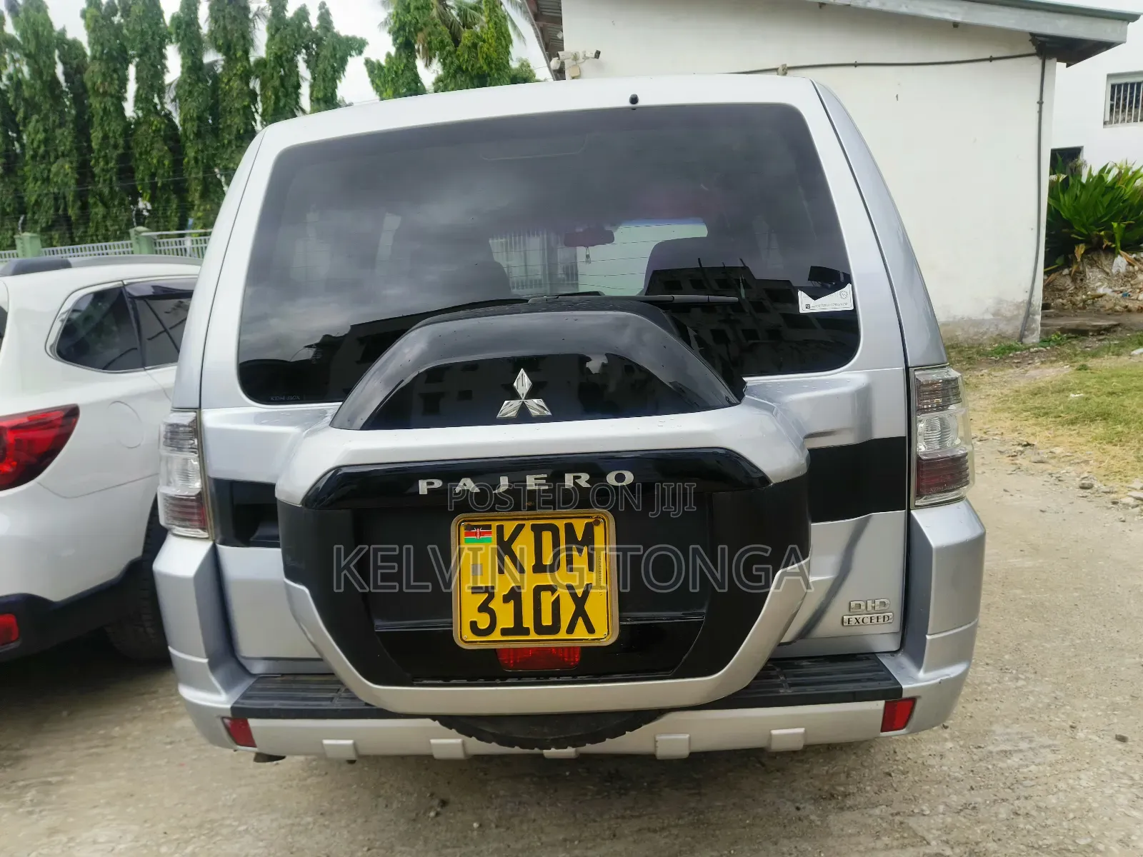 Mitsubishi Pajero 2016 Silver