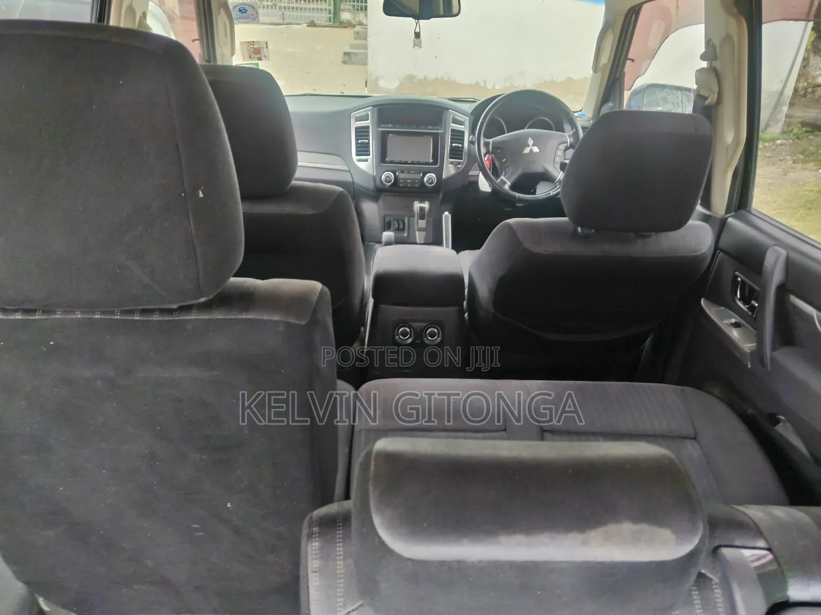 Mitsubishi Pajero 2016 Silver