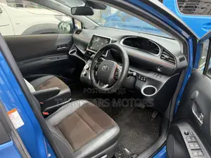 Toyota Sienta 1.5 FWD 2019 Blue