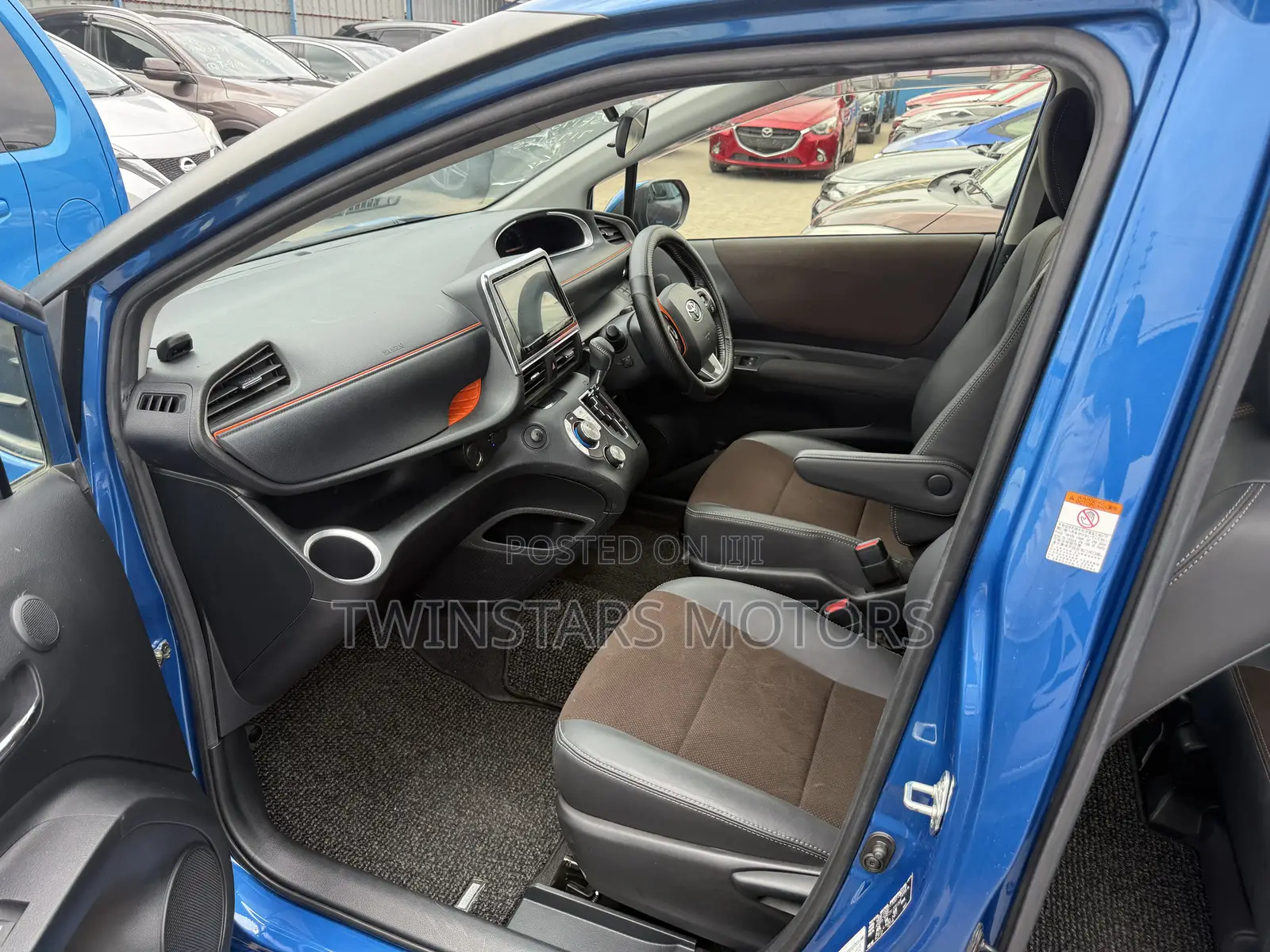 Toyota Sienta 1.5 FWD 2019 Blue