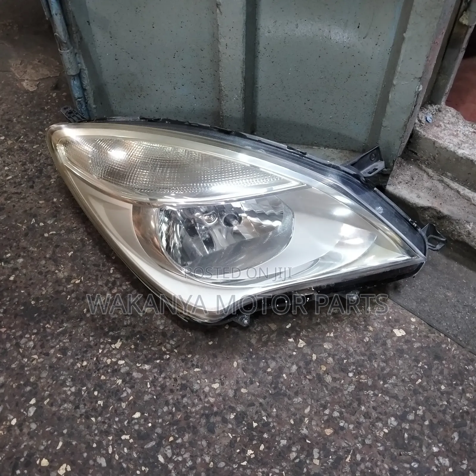 Suzuki Solio/Mitsubishi Delica 2012 Non Xenon Head Lamp