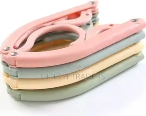 *Retractable Hangers